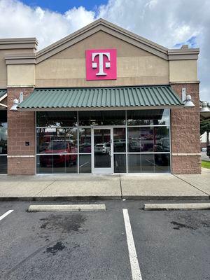 T-Mobile Experience Store