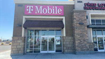 T-Mobile Authorized Retailer