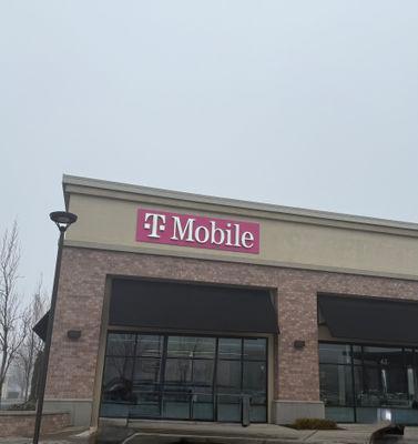 T-Mobile Experience Store