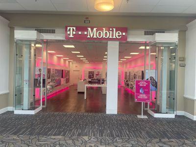 T-Mobile Authorized Retailer