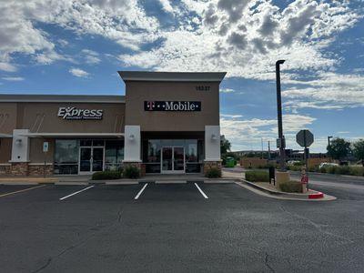 T-Mobile Authorized Retailer