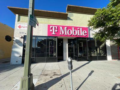 T-Mobile Authorized Retailer