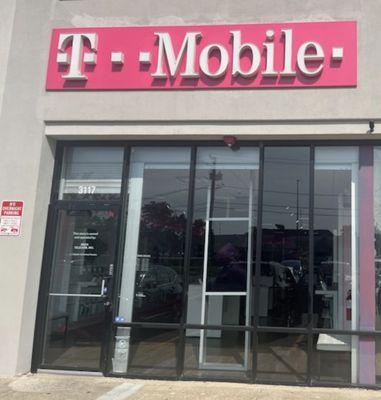 T-Mobile Authorized Retailer