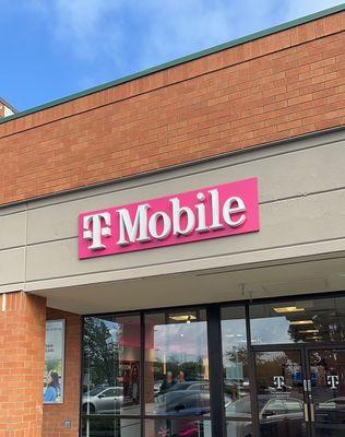 T-Mobile Authorized Retailer