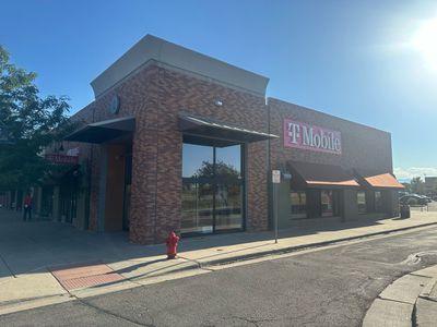 T-Mobile Authorized Retailer