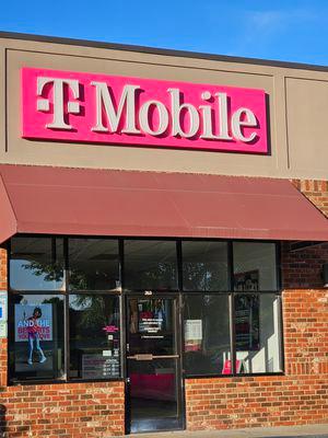 T-Mobile Authorized Retailer