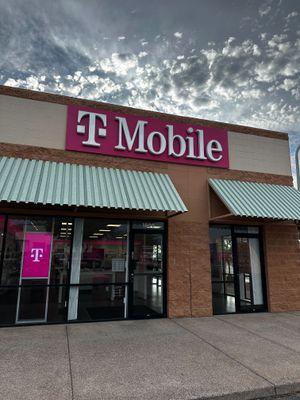 T-Mobile Authorized Retailer