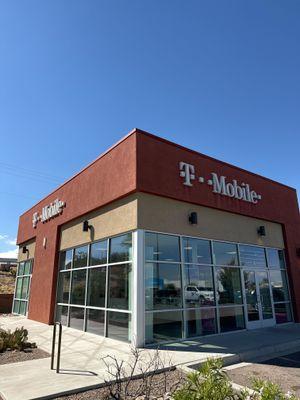 T-Mobile Authorized Retailer