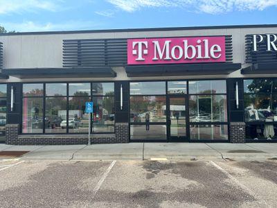 T-Mobile Authorized Retailer