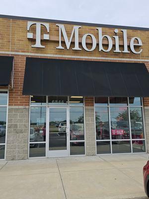 T-Mobile Authorized Retailer