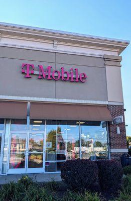T-Mobile Authorized Retailer