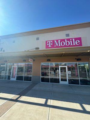 T-Mobile Authorized Retailer