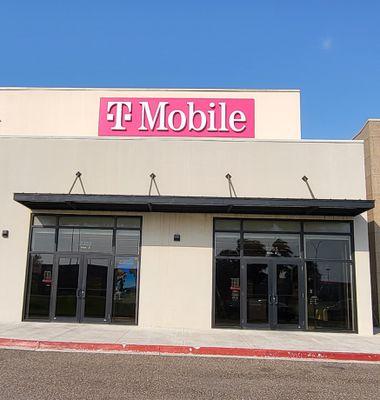 T-Mobile Experience Store