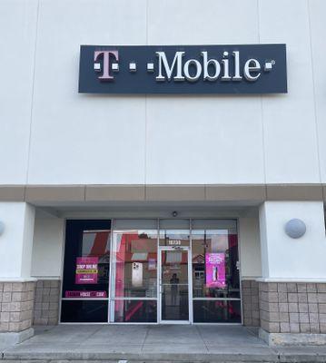 T-Mobile Authorized Retailer