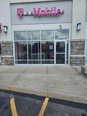 T-Mobile Authorized Retailer