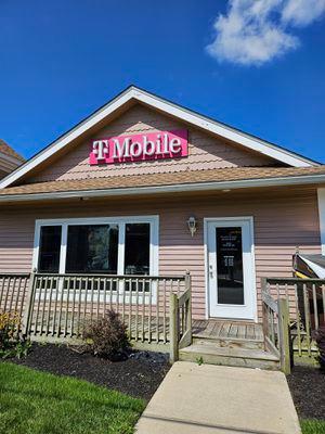 T-Mobile Authorized Retailer