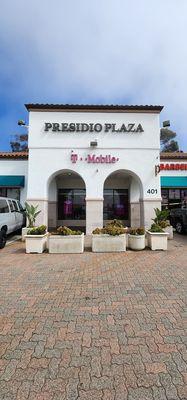 T-Mobile Authorized Retailer