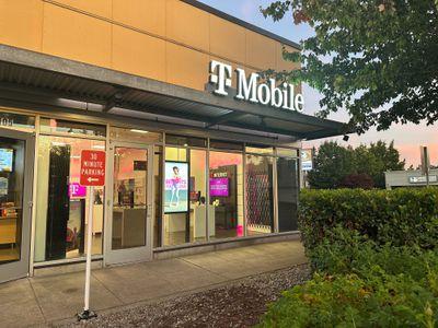 T-Mobile Authorized Retailer