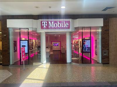 T-Mobile Authorized Retailer