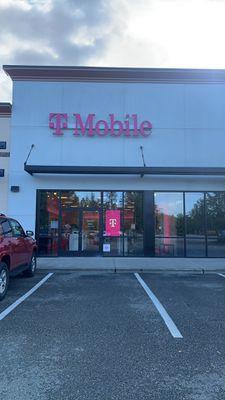 T-Mobile Authorized Retailer