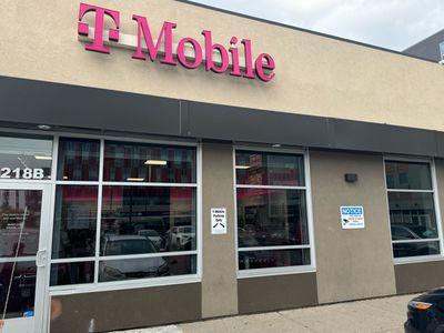 T-Mobile Authorized Retailer