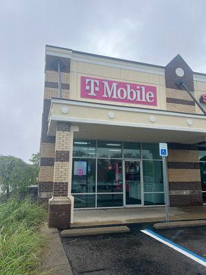 T-Mobile Authorized Retailer