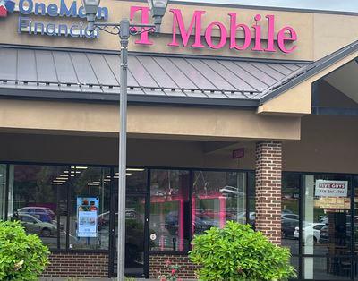 T-Mobile Authorized Retailer