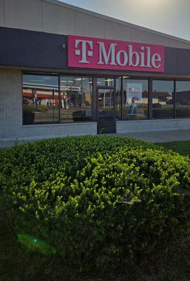 T-Mobile Authorized Retailer
