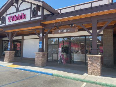 T-Mobile Authorized Retailer