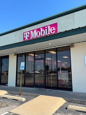 T-Mobile Authorized Retailer