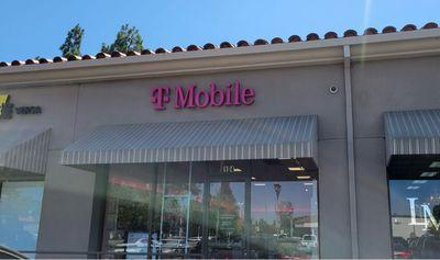 T-Mobile Authorized Retailer