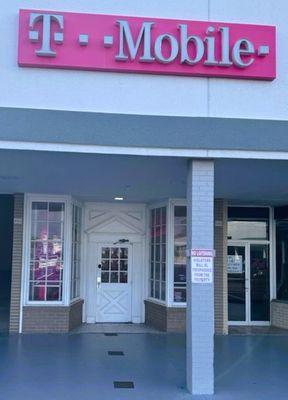 T-Mobile Authorized Retailer