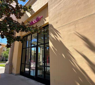 T-Mobile Authorized Retailer