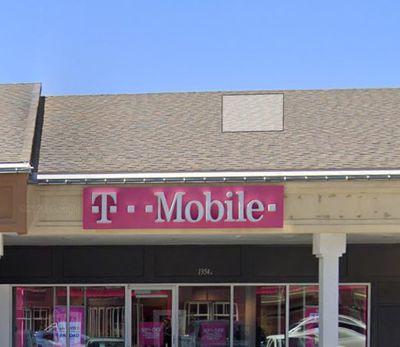 T-Mobile Authorized Retailer