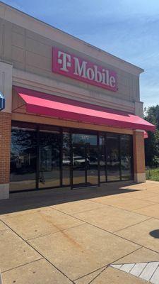 T-Mobile Experience Store