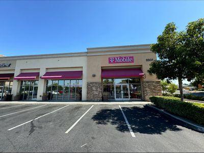 T-Mobile Experience Store