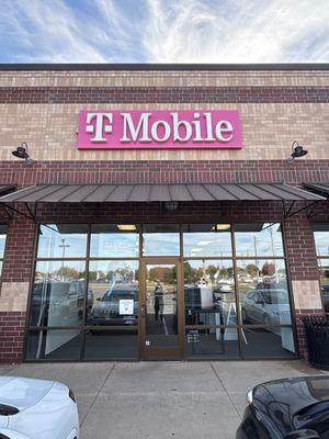 T-Mobile Authorized Retailer