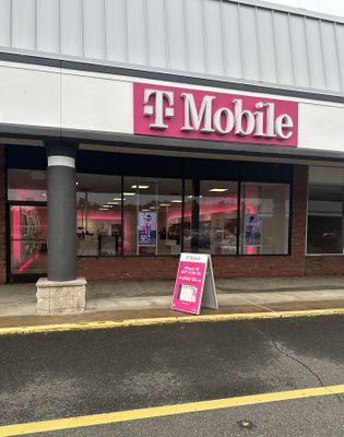 T-Mobile Authorized Retailer
