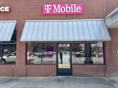 T-Mobile Authorized Retailer