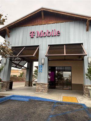 T-Mobile Experience Store