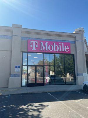 T-Mobile Authorized Retailer