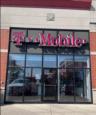 T-Mobile Authorized Retailer