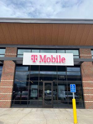 T-Mobile Experience Store