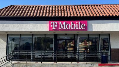 T-Mobile Authorized Retailer