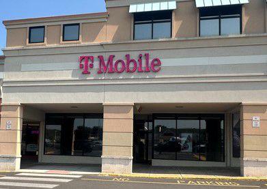 T-Mobile Experience Store