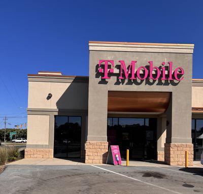 T-Mobile Experience Store