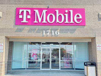 T-Mobile Authorized Retailer