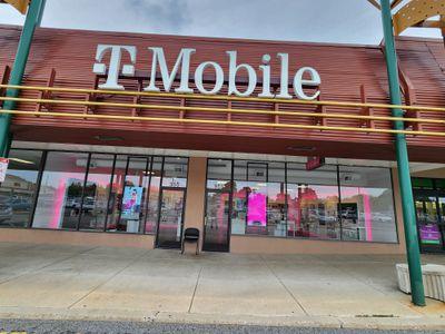 T-Mobile Authorized Retailer