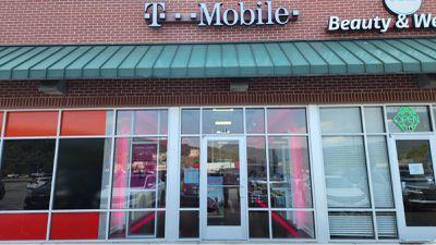T-Mobile Authorized Retailer