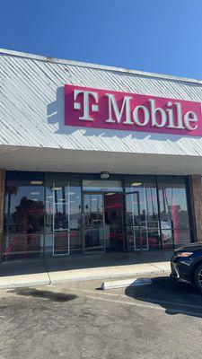 T-Mobile Authorized Retailer